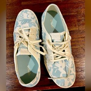 OluKai sneakers